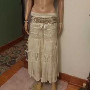 Nwot. Long gypsy/festival skirt by Dimri Sz-Small